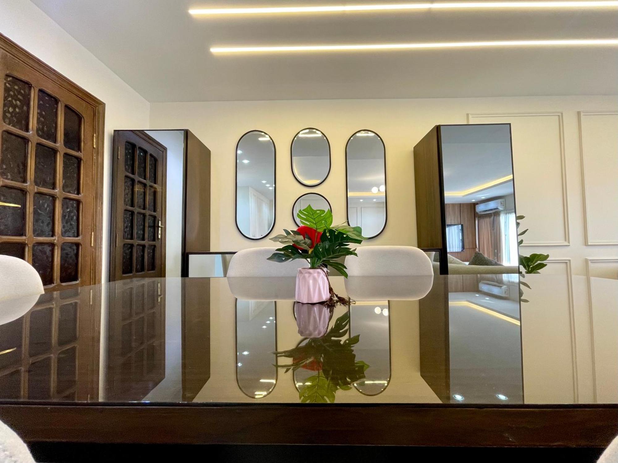 3 Bedrooms Nile - Maadi