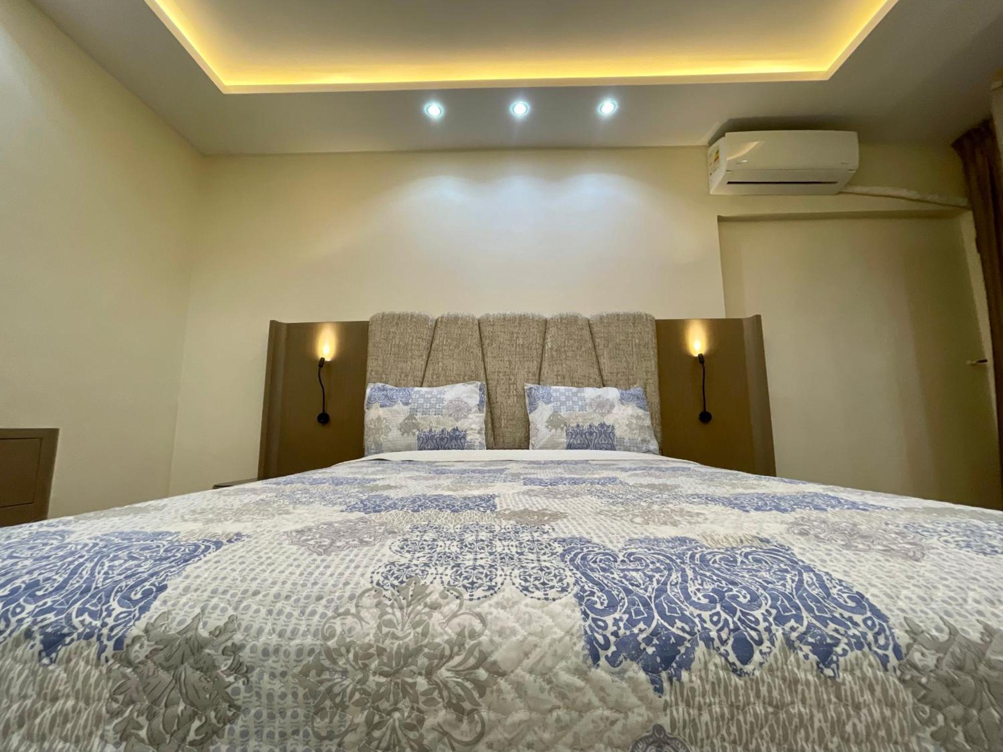 3 Bedrooms Nile - Maadi *