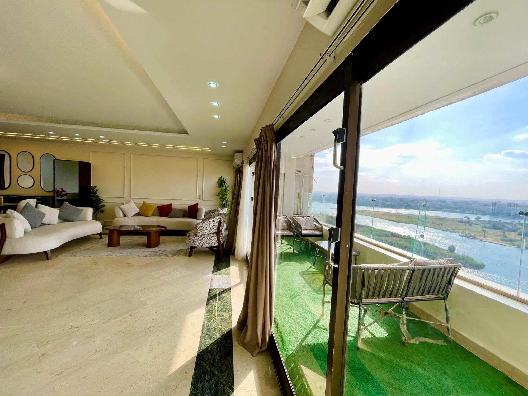 Apartment 3 Bedrooms Nile - Maadi