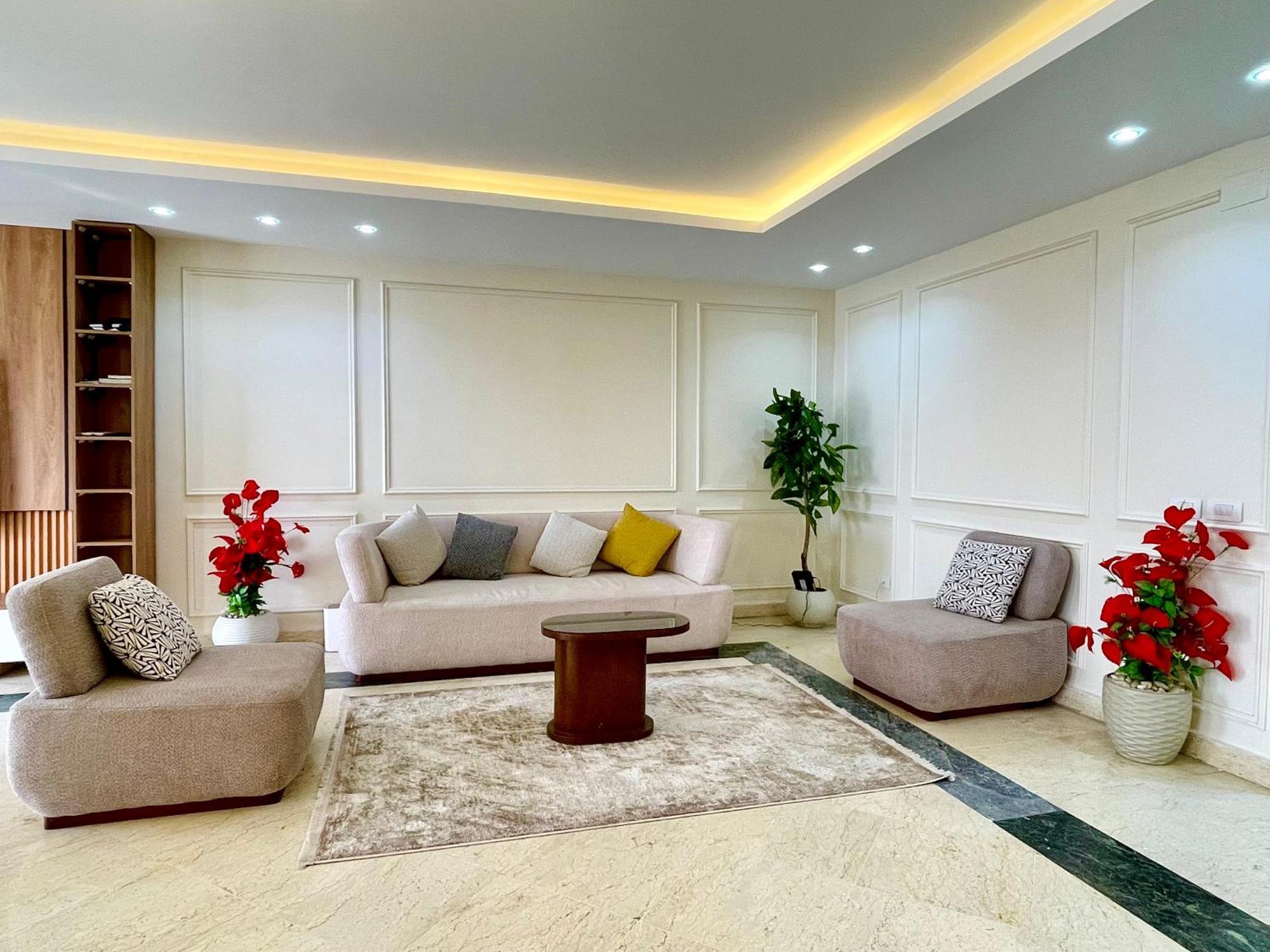 3 Bedrooms Nile - Maadi *