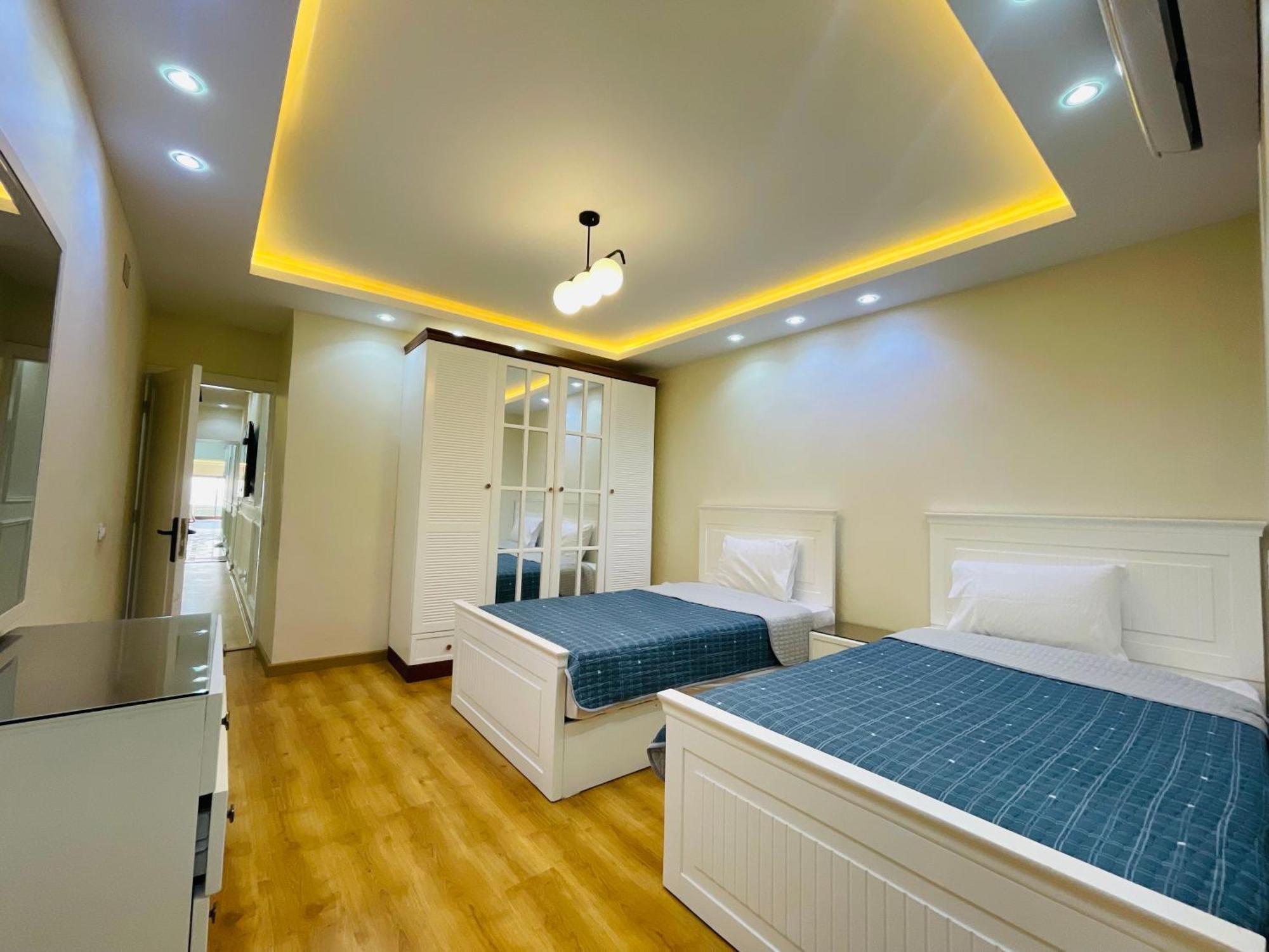 3 Bedrooms Nile - Maadi